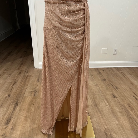 FAERIESTY Embellishment: Rose Gold Sequin Evening Dress - Picture 7 of 16